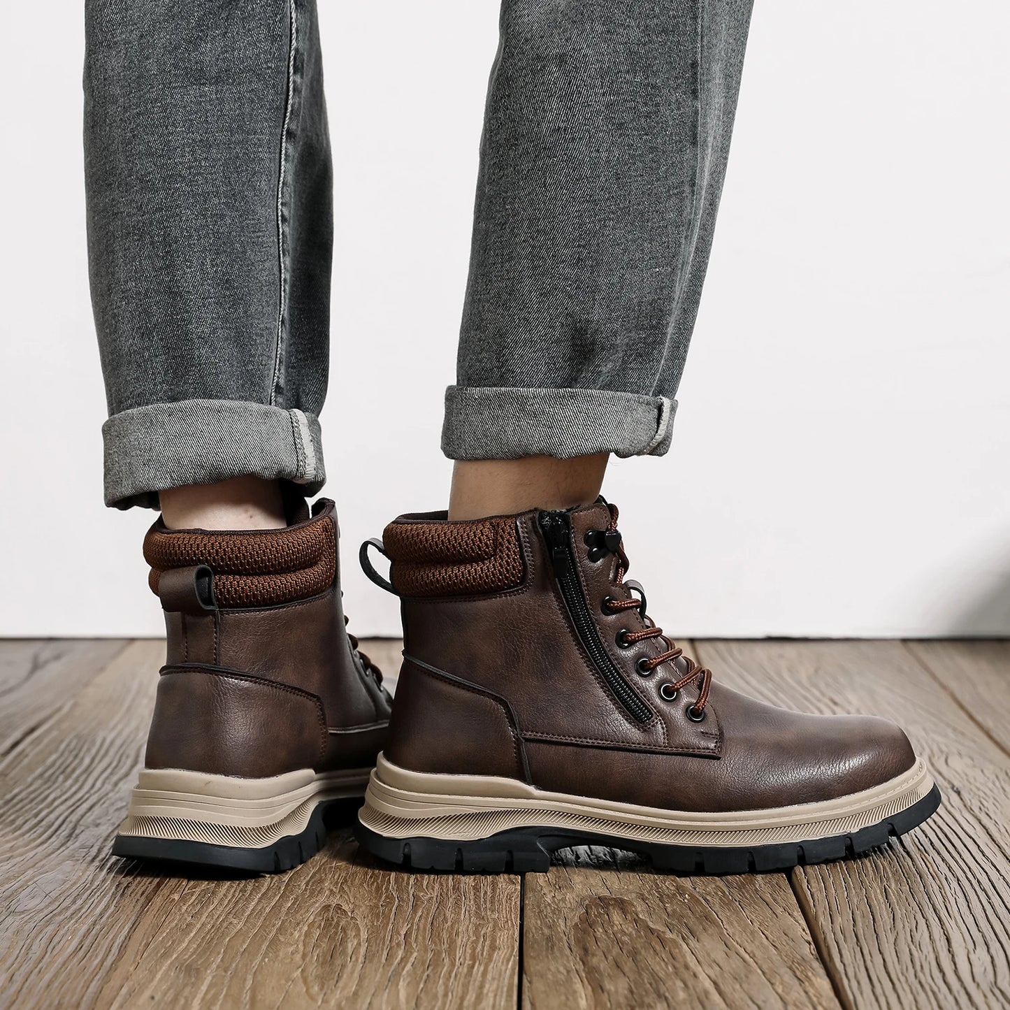 Leather Light Weight Safety Shoes Steel Toe Boots Low Top Comfortable Soft Work Sneakers Slip Resistant Work Sneakers for Men